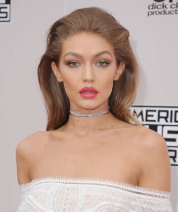 Gigi Hadid fue la conductora de la gala de los AMAs 2016.