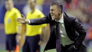 El entrenador del Levante, Lucas Alcaraz, en un momento del encuentro contra el Córdoba.