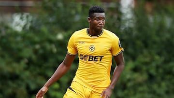 DT de Wolverhampton confía en Yerson Mosquera.