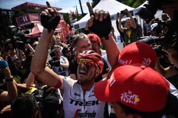 John Degenkolb celebra su victoria en la etapa.