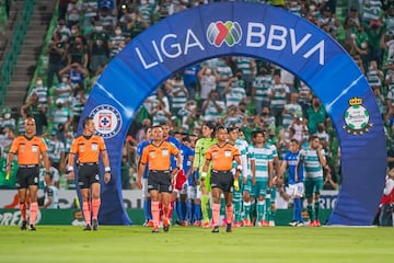 Así fue la ceremonia previo al Santos Laguna vs Cruz Azul en la ida de la Final de la Liga MX