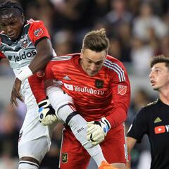 Con polémico empate, LAFC despidió a Vela y Ciman