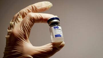 FILE PHOTO: FILE PHOTO: A medical specialist holds a vial of Sputnik V vaccine against the coronavirus in a department store in Moscow, Russia, January 18, 2021 REUTERS/Shamil Zhumatov/File Photo