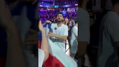 Gana la Champions League y celebra con una bandera chilena: ¡espectacular!