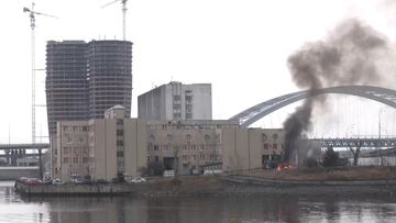 Rusia ha dado comienzo a la guerra con Ucrania iniciando la pasada madrugada una "operación militar especial" en el Donbás. El presidente ruso, Vladímir Putin, ha anunciado la operación y varias ciudades del este ucranio, desde Sloviansk y Kramatorsk a Járkov, a 30 kilómetros de la frontera rusa, fueron agredidas.