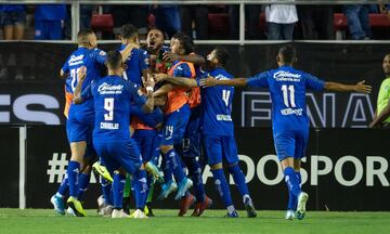 Checa las mejores imágenes del Tigres vs Cruz Azul