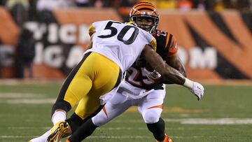 La NFL convierte en falta el uso del casco para golpear