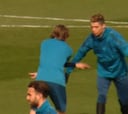 Cristiano, Modric y el saludo más descoordinado de la historia