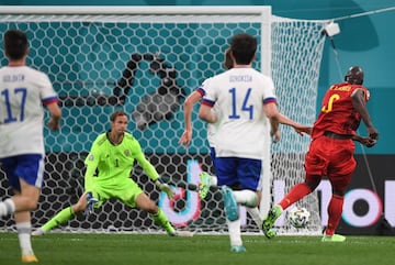 3-0. Romelu Lukaku marca el tercer gol.