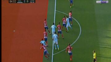 El VAR anuló el gol de Cabral por fuera de juego.