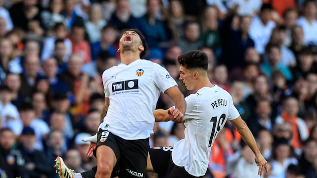 Aprobados y suspensos del Valencia: Hugo Duro salva un punto en el descuento