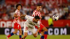 Nahuel en una acción con Isco en el Sevilla-Atlético.