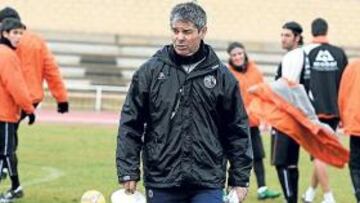 <b>PRETENDIDO. </b>El club charro quiere renovar al técnico canario.