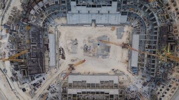 Qatar 2022: World Cup stadia and infrastructure under construction