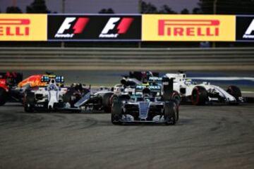 Nico Rosberg lidera la carrera.