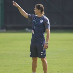 Matías Almeyda pide a la prensa no "marear" a Ronaldo Cisneros