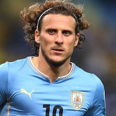 ¿Qué fue de Diego Forlán, balón de oro en el Mundial de 2010?