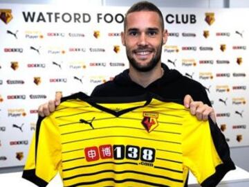 El español Mario Suárez, procedente de la Fiorentina, ficha por el Watford que entrena Quique Sánchez Flores.