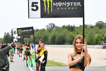 Las chicas más guapas del paddock de Brno