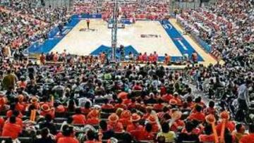 <b>GRAN AMBIENTE. </b>Aunque ayer faltaban todavía algunas entradas por venderse, el Palacio de Deportes de Madrid volverá a repetir la imagen que ofreció en 2006.