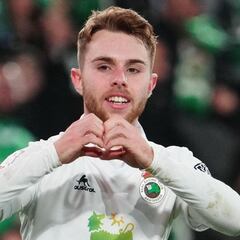 El Sevilla se acerca a Peque