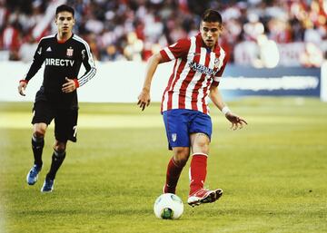 El murciano destacaba por su velocidad y potencia en banda. Debutó en Liga en el año 2013 contra el Zaragoza dando una asistencia para Diego Costa. Después jugaría en el Numancia, Racing, Murcia, Larnaca, Piast Gliwice y actualmente en el Badajoz, donde suma seis goles en Liga en 11 partidos esta temporada.