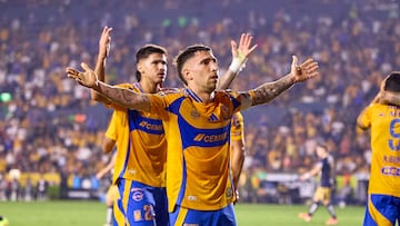 during the 17th round match between Tigres UANL and Pumas UNAM as part of the Liga BBVA MX, Torneo Clausura 2025 at Universitario Stadium, on April 19, 2025 in Universitario, Mexico.