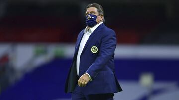 Miguel Herrera continúa con su paternidad frente a Pumas