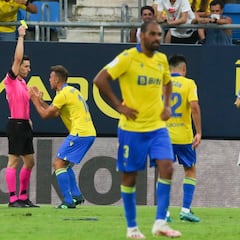 Los penaltis, la tarea pendiente del Cádiz