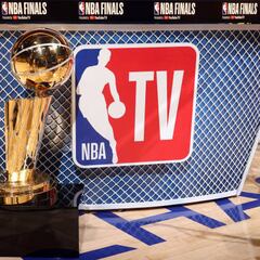 Who is Larry O’Brien and why is the NBA Championship trophy named after him?