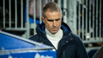 Gaizka Garitano en el Ibercaja Estadio.