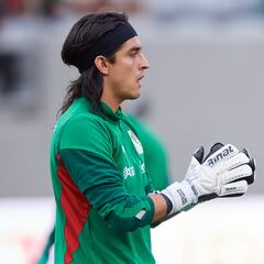 Carlos Acevedo responde a Guillermo Ochoa: “Yo no tengo que tocarle la puerta a nadie”