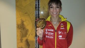 Sandra Sánchez: "Estoy feliz mirando mi medalla de oro"