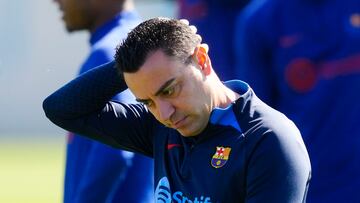 GRAFCAT8574. SANT JOAN DESPÍ (BARCELONA), 04/04/2023.- El entrenador del FC Barcelona, Xavi Hernandez, durante el entrenamiento del equipo azulgrana previo al partido de vuelta de semifinales de Copa del Rey que mañana disputarán contra el Real Madrid. EFE/Enric Fontcuberta.
PUBLICADA 13/04/23 NA MA14 1COL