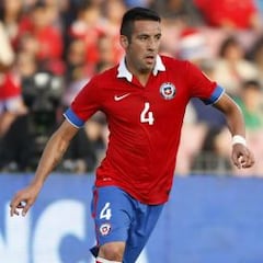 Mauricio Isla: "Todo el tema con Sampaoli nos perjudica"