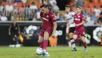Lucas Pérez, en el partido ante el Valencia.