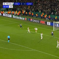 Una leyenda española le da la victoria a la Lazio en el 96′ con esta maravilla: qué grande es