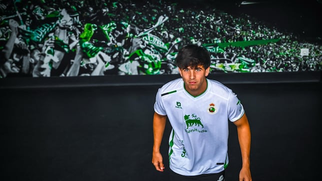 Bielsa tiene en su prelista a Facu González, la torre defensiva del Racing