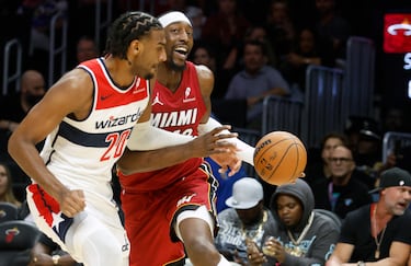 La noche empezó bien para Bam Adebayo, que terminó el primer cuarto con 30 puntos.