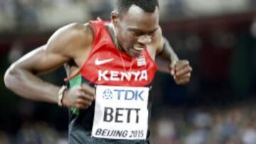 Nicholas Bett, campe&oacute;n mundial de 400 metros vallas. Es el primer keniano que lo consigue. 