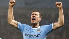 El City golea al Aston Villa y se queda a un punto de la Premier