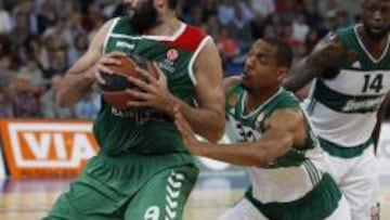 Adams y Bertans dan al Baskonia el 2-0 ante el Panathinaikos