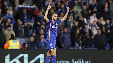 Borja Mayoral celebra su gol al Girona.