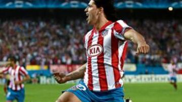 <b>FELICIDAD CENTENARIA. </b>Agüero celebró su partido cien con el Atlético marcando un golazo y lo festejó a lo grande. Kun lleva ya tres goles en dos jornadas de Champions.