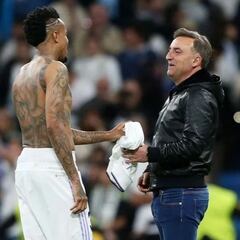Carvalhal: “He pedido dos camisetas en mi vida y la segunda es la de Militao”
