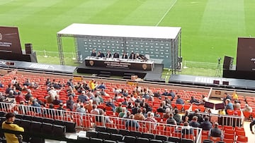 Incendio en la Junta del Valencia: “Si no podemos hablar, nos vamos...”