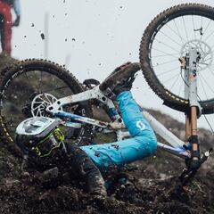 Descenso de locos en Leogang para repartir los nuevos maillot arcoíris