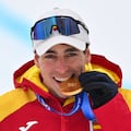 España pasa de la nada al doblete en los Juegos de Invierno: oro de Cardona y bronce de Alonso