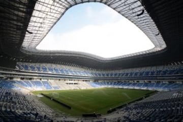 Monterrey se puso a la vanguardia en México con su estadio de primer mundo, mismo que estrenó ante el Benfica de Portugal. Así luce por dentro.