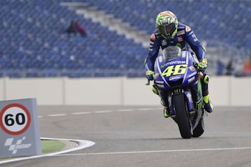 Valentino Rossi se vuelve a subir a la moto en Aragón